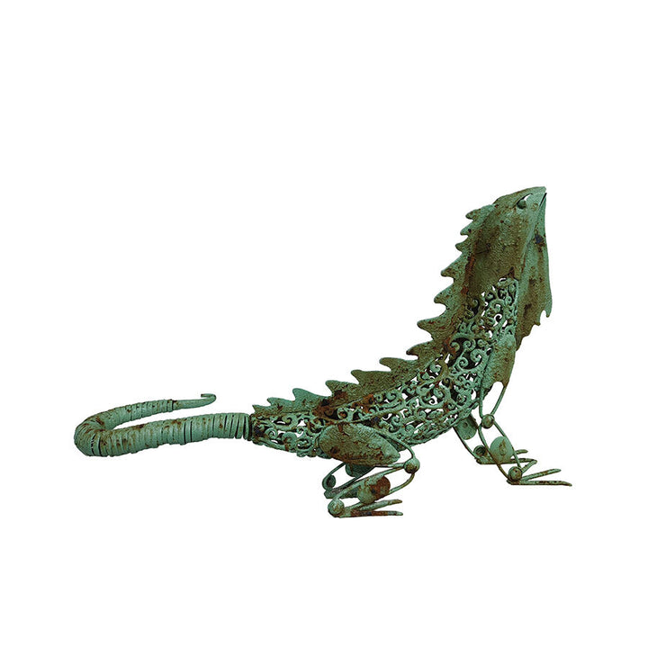 Willow &amp; Silk Metal Australian Bearded Green Dragon Looking Up Ornament 78cm