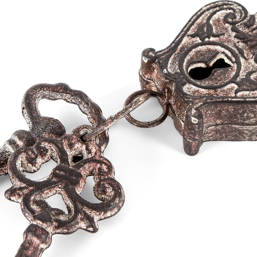 Willow &amp; Silk Vintage Metal 13cm Skeleton Lock and Keys Ornament