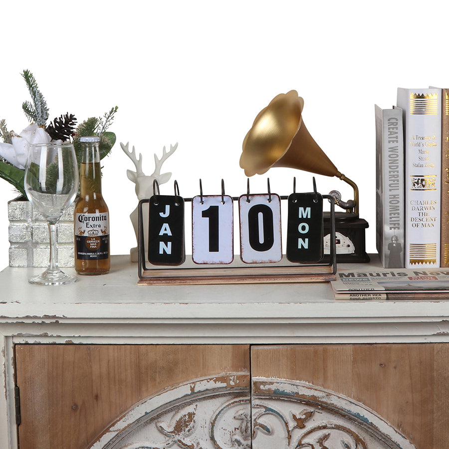 Willow &amp; Silk Desk Calendar Perpetual Vintage Tabletop Decor 28cm