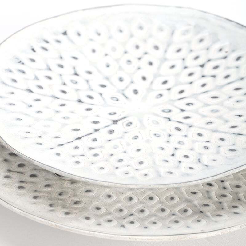 Willow &amp; Silk Nested 15cm/12.5cm Set of 2 White Pressed Candle Plate Bowls