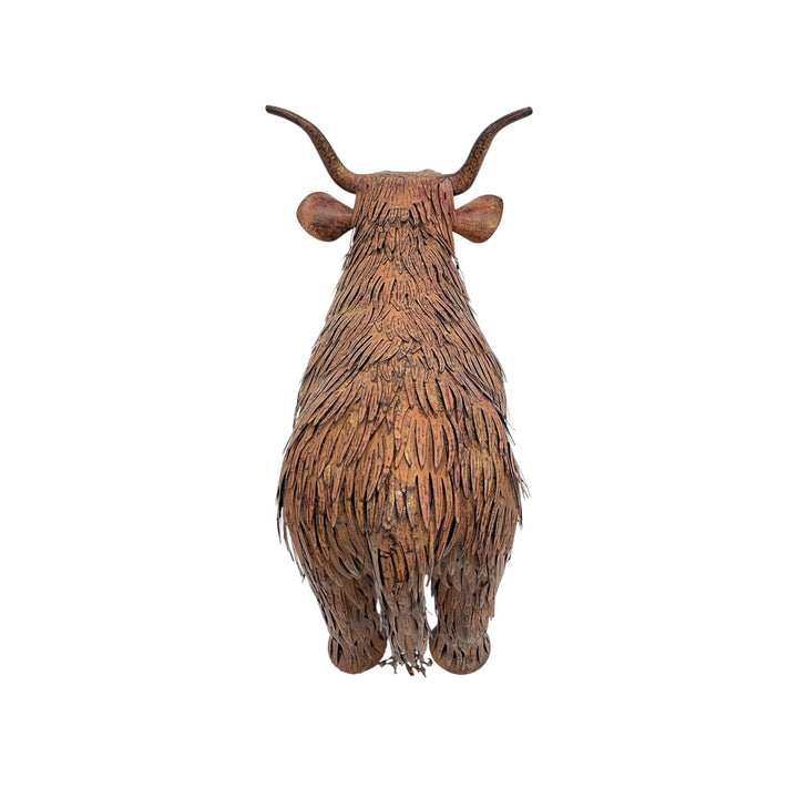 Willow &amp; Silk Highland Cow Garden Statue 64.5x35.5x53cm
