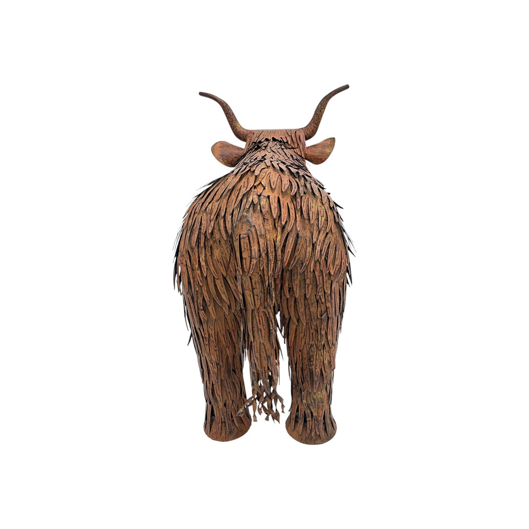Willow &amp; Silk Highland Cow Garden Statue 64.5x35.5x53cm