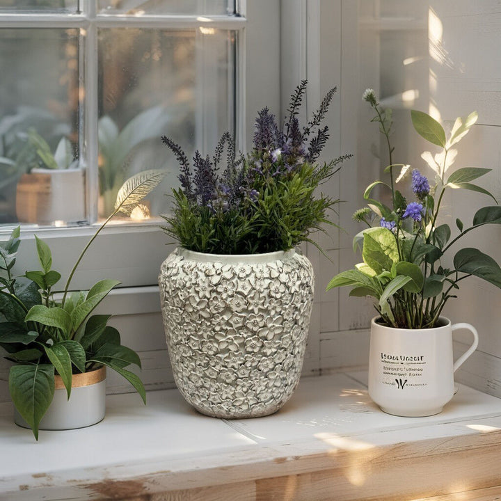 Willow &amp; Silk White Flower Embossed Planter w/Hole+Plug 25x25x24cm