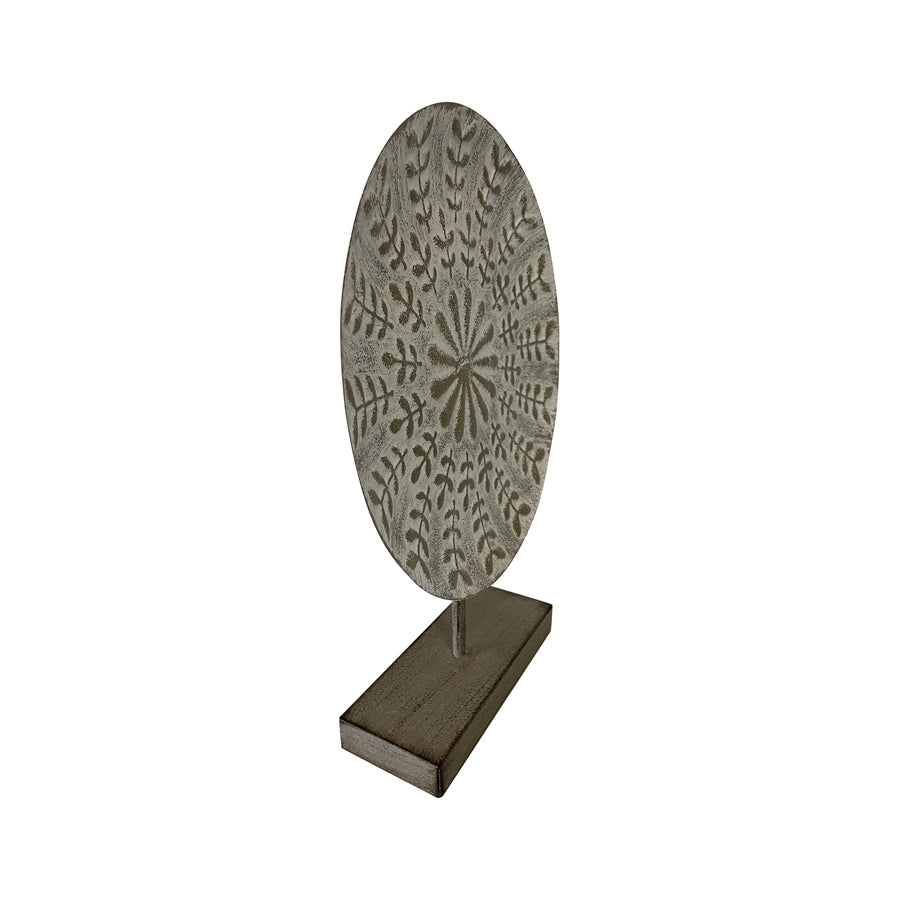 Willow &amp; Silk Metal 40cm White Round Leaves Plaque On Base Ornament